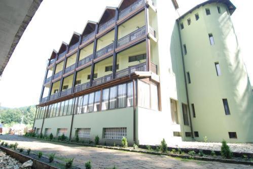 Ezio House Hotel Timisu de Jos Exterior photo
